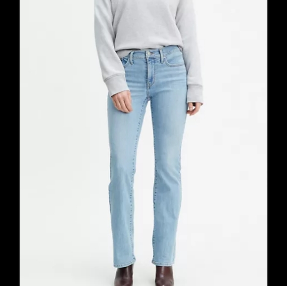 Levi's Denim - NWT Levi's Shaping Bootcut Jeans